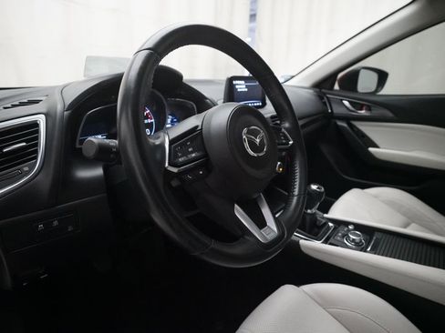 Used 2018 MAZDA MAZDA3 Grand Touring w/ Premium Equipment Package image 7