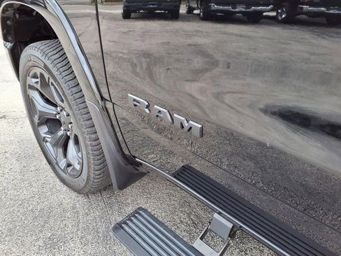 Used 2023 RAM 1500 Limited AWD/4WD image 9