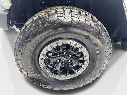 Used 2024 Ford Bronco Raptor w/ Interior Carbon Fiber Pack 6 AWD/4WD image 83