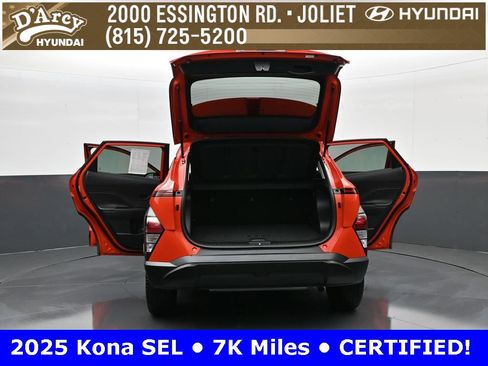 Certified 2025 Hyundai Kona SEL image 32
