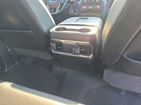 Used 2022 GMC Sierra 3500 Denali image 13