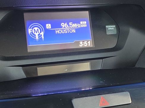 Used 2014 Acura ILX w/ Premium Package FWD image 10