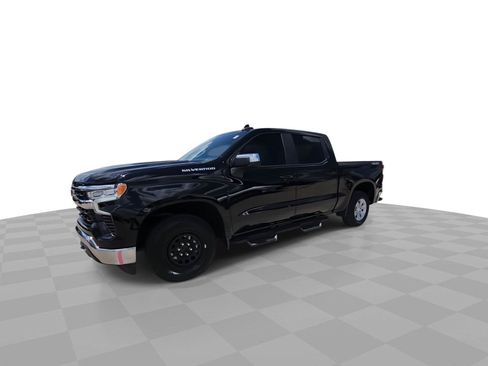 Used 2023 Chevrolet Silverado 1500 LT AWD/4WD image 4