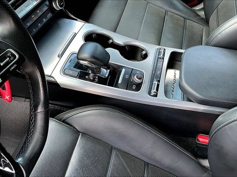 Used 2018 Kia Stinger GT2 RWD image 18