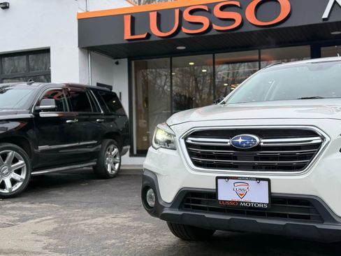 Used 2018 Subaru Outback 3.6R Touring w/ Popular Package #3 image 39