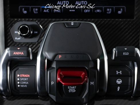 Used 2021 Lamborghini Urus AWD/4WD image 24