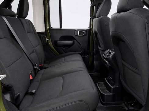 Used 2023 Jeep Wrangler Unlimited w/ Cold Weather Group AWD/4WD image 17