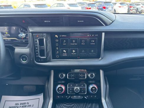 Used 2024 GMC Yukon XL Denali image 26