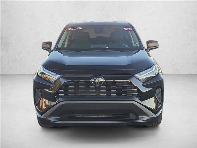 Used 2025 Toyota RAV4 LE AWD/4WD image 2
