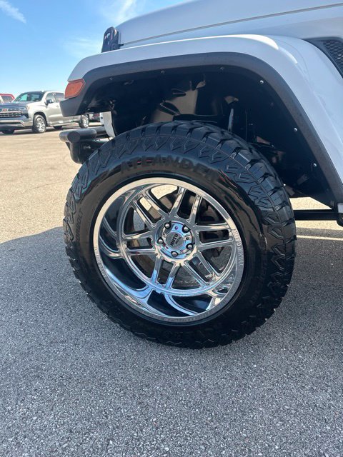 Used 2023 Jeep Gladiator Sport AWD/4WD image 14