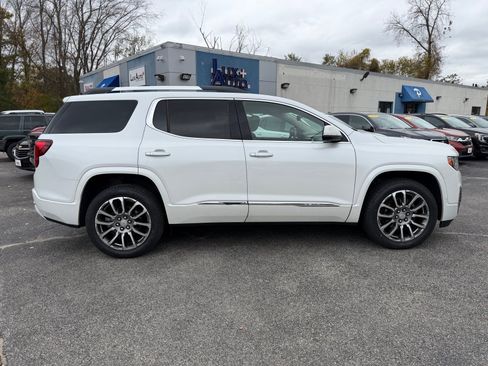 Used 2023 GMC Acadia Denali w/ Denali Ultimate Package image 2