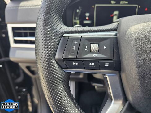Used 2025 Mitsubishi Outlander SEL AWD/4WD image 15
