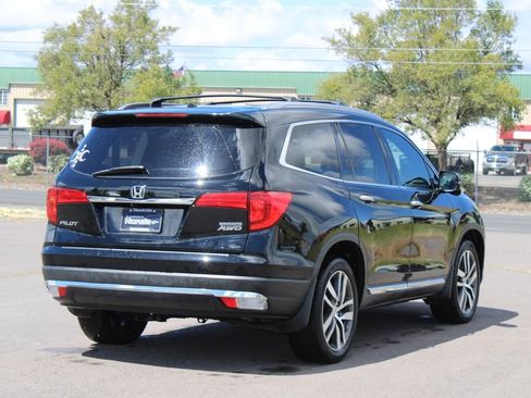 Used 2017 Honda Pilot Touring image 5