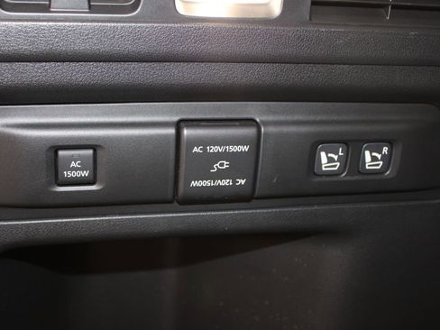 Used 2025 MAZDA CX-70 Plug-In Hybrid w/ Premium Pkg AWD/4WD image 17