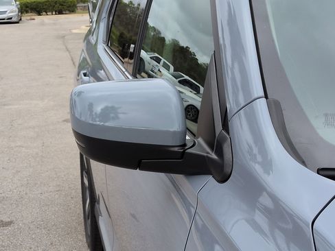 Used 2023 Honda Pilot Elite image 11