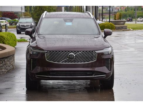 Certified 2026 Volvo XC90 B5 Core w/ Protection Package Premier AWD/4WD image 9
