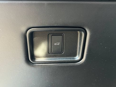 Used 2024 Land Rover Range Rover Sport Dynamic SE AWD/4WD image 13