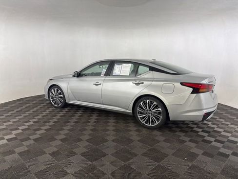 Used 2023 Nissan Altima 2.5 SL image 9