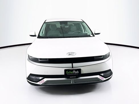 Used 2024 Hyundai Ioniq 5 SEL image 2