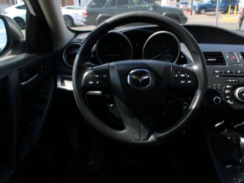 Used 2013 MAZDA MAZDA3 i Sport FWD image 12