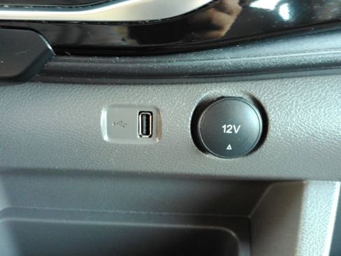 Used 2024 Ford Transit 350 XLT image 36