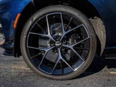 New 2026 Aston Martin DBX 707 image 7