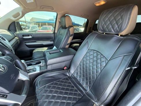 Used 2018 Toyota Tundra SR5 w/ SR5 Upgrade Package AWD/4WD image 6