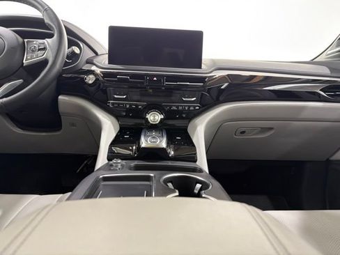 Certified 2026 Acura MDX SH-AWD w/ Technology Package image 39