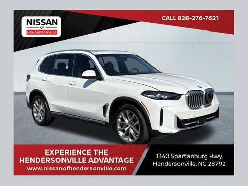 Used 2024 BMW X5 xDrive40i w/ Parking Assistance Package AWD/4WD image 1