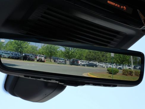 New 2026 Land Rover Range Rover SV AWD/4WD image 16