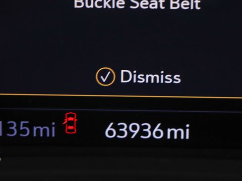 Used 2021 Buick Envision Avenir image 16