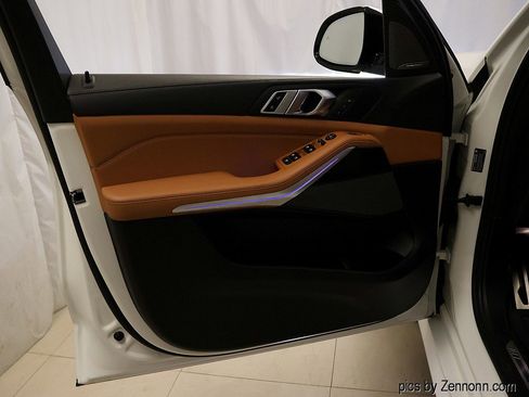 Certified 2024 BMW X5 xDrive40i w/ M Sport Package image 26