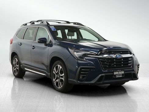 Used 2023 Subaru Ascent Limited AWD/4WD image 7
