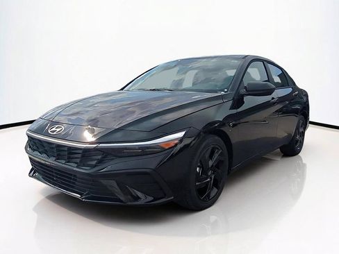 New 2026 Hyundai Elantra SEL Sport FWD image 9