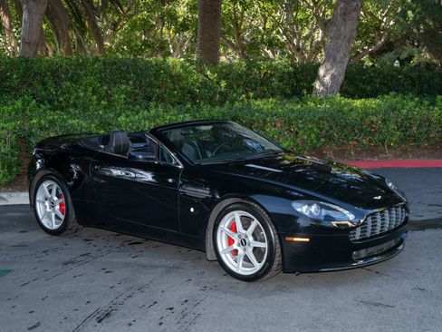 Used 2007 Aston Martin V8 Vantage Roadster RWD image 1