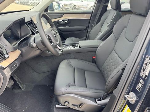 New 2026 Volvo XC90 T8 Plus w/ Protection Package Premier image 7