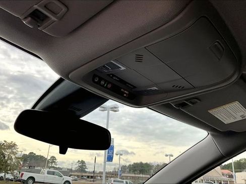 Used 2023 Chevrolet Blazer LT image 24