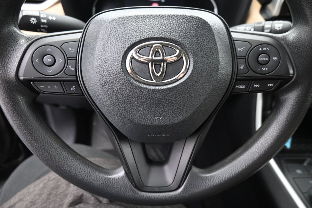 Used 2023 Toyota RAV4 XLE w/ Convenience Package AWD/4WD image 16