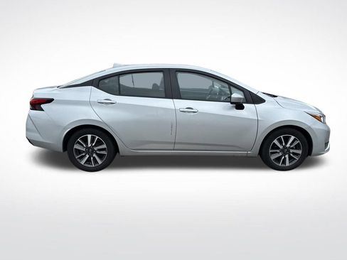 Used 2023 Nissan Versa SV FWD image 8