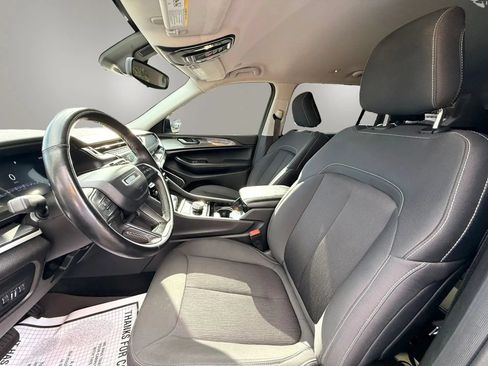 Used 2022 Jeep Grand Cherokee L Laredo w/ Luxury Tech Group I AWD/4WD image 12