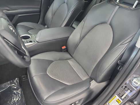 Used 2023 Toyota Camry XLE w/ Navigation Package FWD image 14