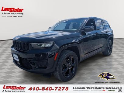 Used 2023 Jeep Grand Cherokee Altitude