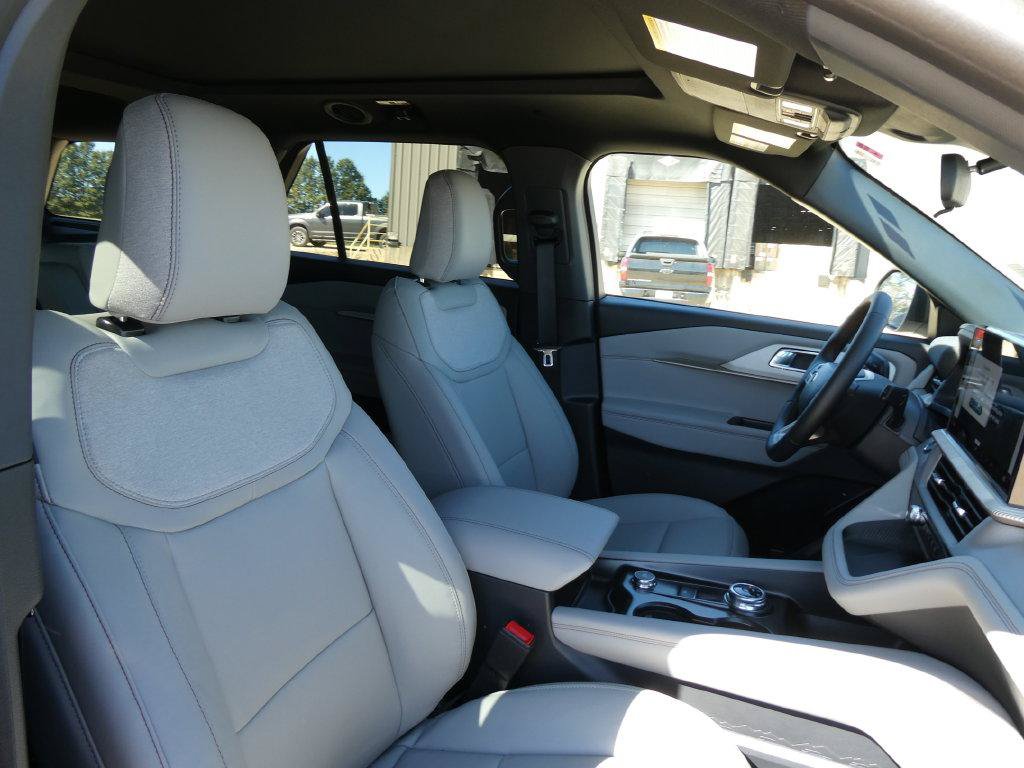 New 2027 Ford Explorer Active w/ Active Comfort Package AWD/4WD image 9