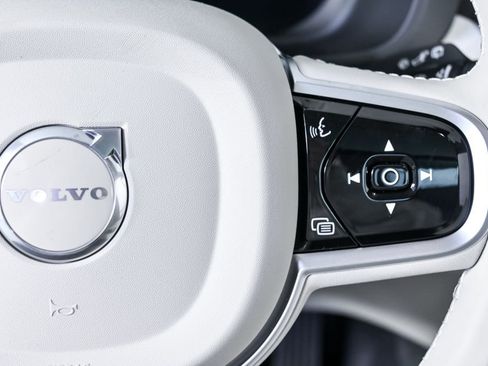 New 2026 Volvo XC60 B5 Ultra w/ Protection Package Premier image 11