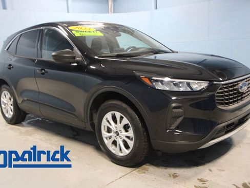 Used 2023 Ford Escape Active AWD/4WD image 1