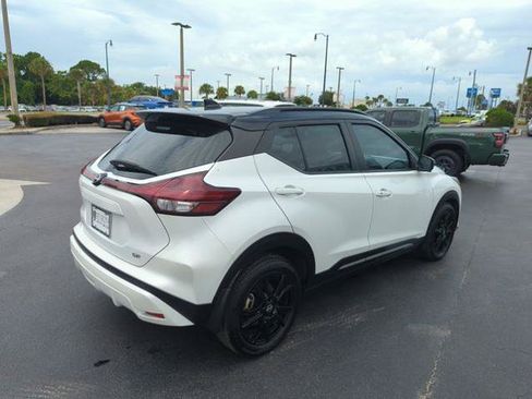 Certified 2023 Nissan Kicks SR w/ SR Premium Package FWD image 6