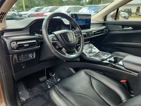 Certified 2022 Lincoln Nautilus FWD image 15