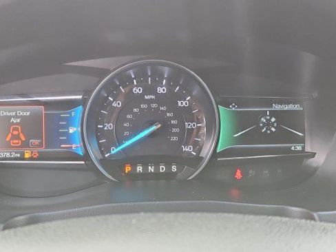 Used 2018 Ford Explorer Limited image 12