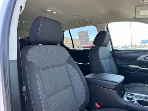Used 2020 Chevrolet Traverse LT AWD/4WD image 36