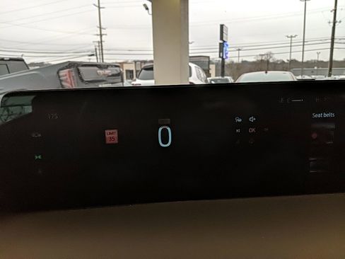 Used 2025 Ford Expedition Max Platinum image 32